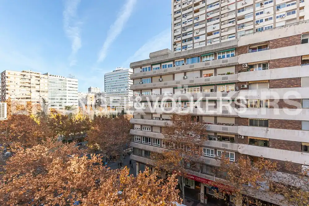 Vista exterior de Ático en venta en Tetuán