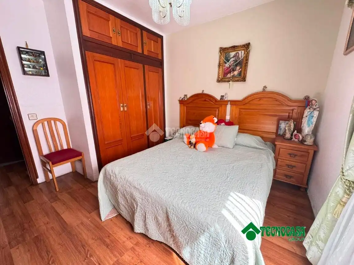 Dormitori de Casa adosada en venda en Gerindote amb Aire condicionat, Calefacció i Jardí privat