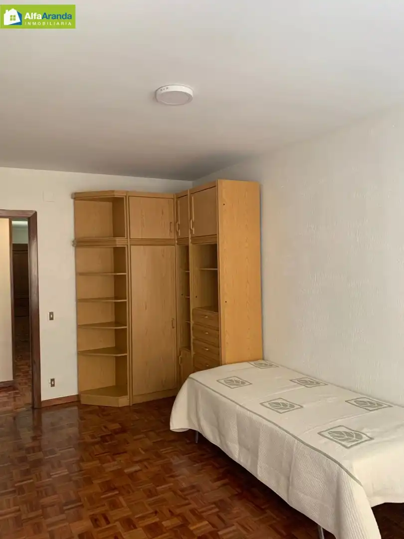 Habitación de Piso en venta en Aranda de Duero con Calefacción, Parquet y Terraza