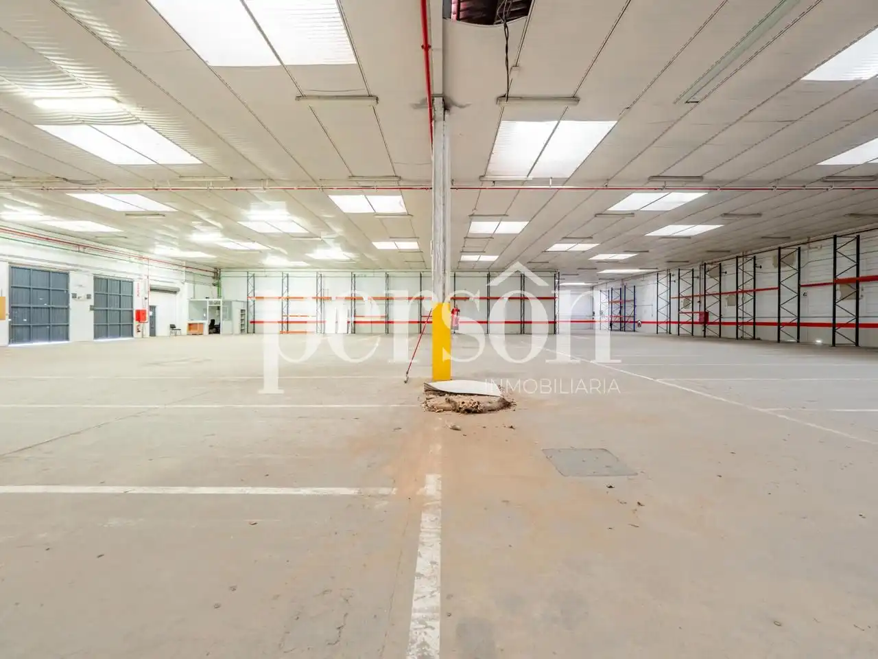 Industrial building to rent in Fuente del Jarro, imagen 40