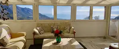 Wohnzimmer von Dachboden zum Verkauf in Mijas mit Terrasse