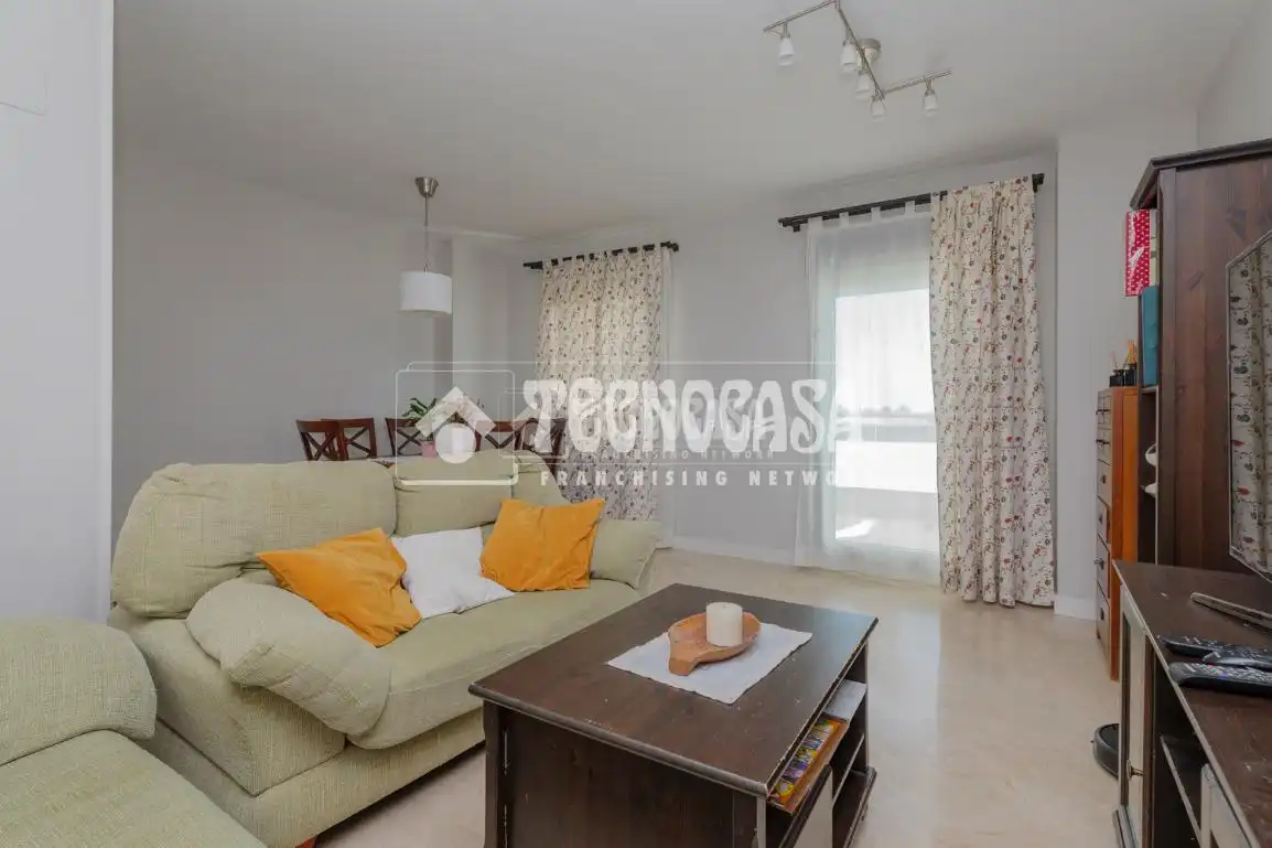 Sala de estar de Piso en venta en Tres Cantos con Aire acondicionado, Terraza y Amueblado