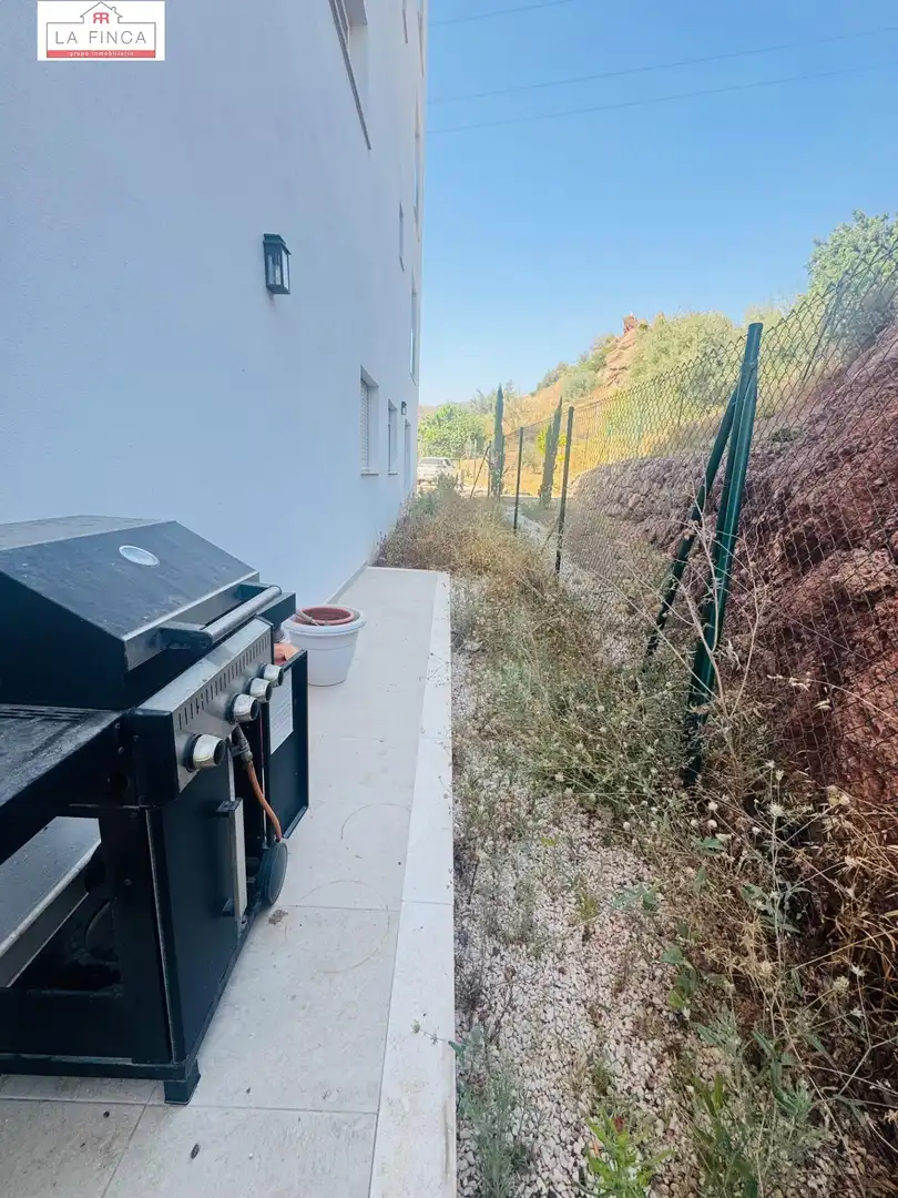 Terrassa de Planta baixa en venda en Málaga amb Aire condicionat, Jardí privat i Terrassa