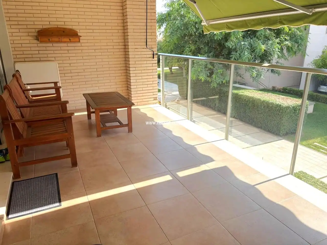 Pis amb piscina en venda a Font de la parreta