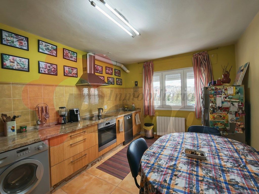 Kitchen of Apartment for sale in Lugo Capital  with Furnished