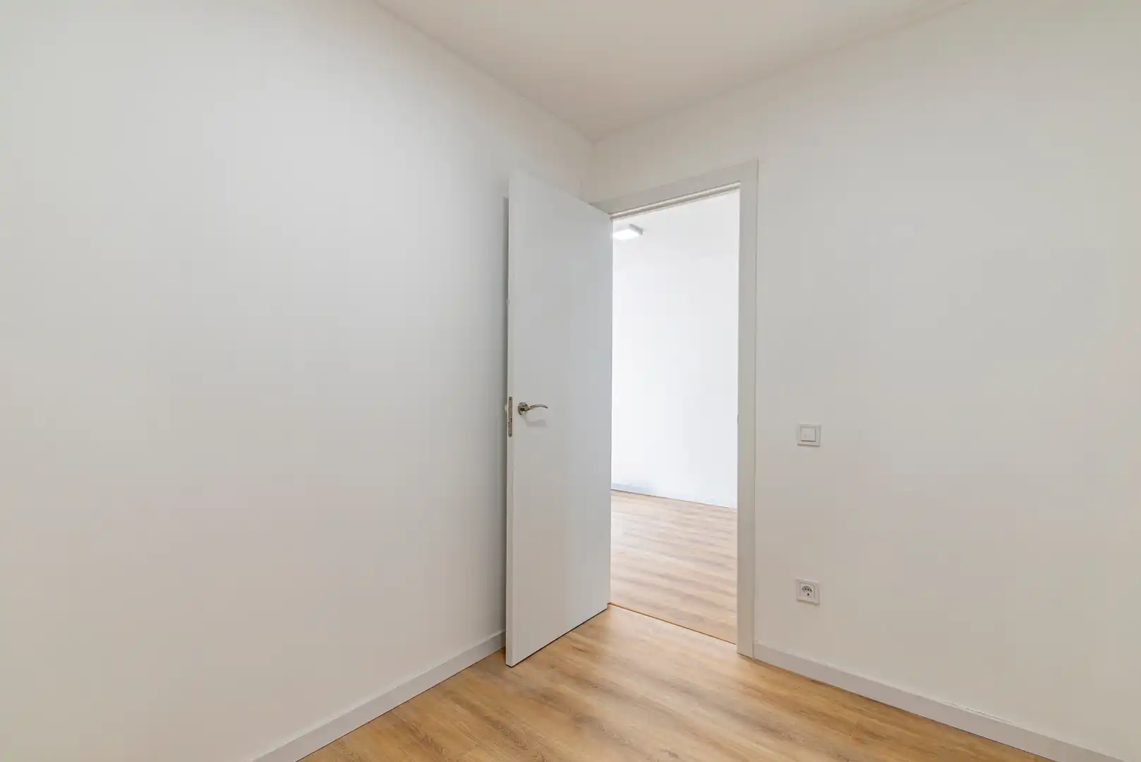 Flat for sale in L'Hospitalet de Llobregat  with Air Conditioner, Heating and Parquet flooring