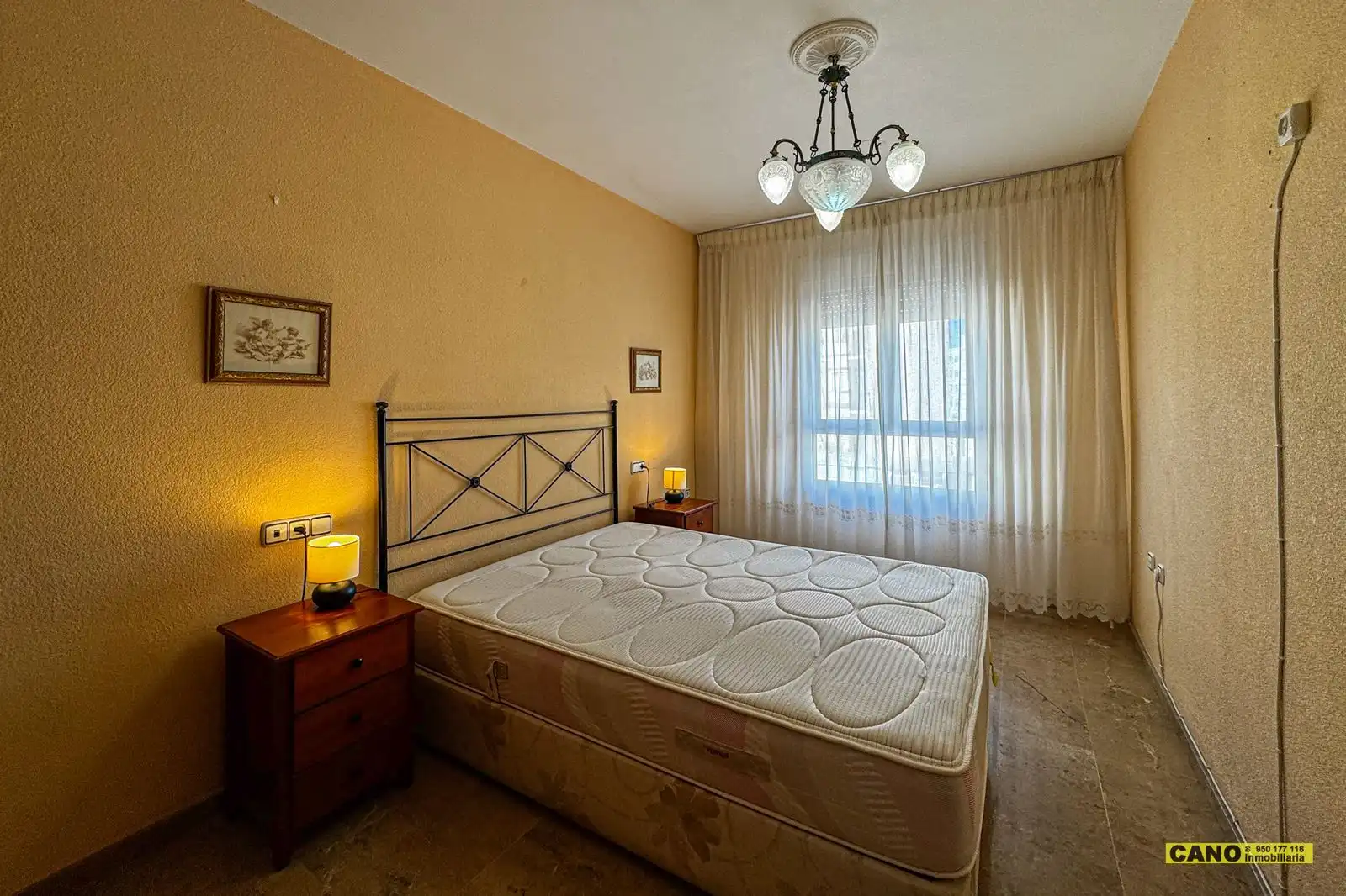 Habitación de Piso en venta en Almería con Trastero