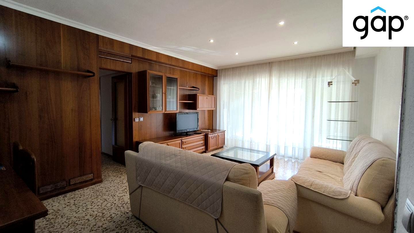 Sala d'estar de Pis de lloguer en Cuenca Capital amb Calefacció