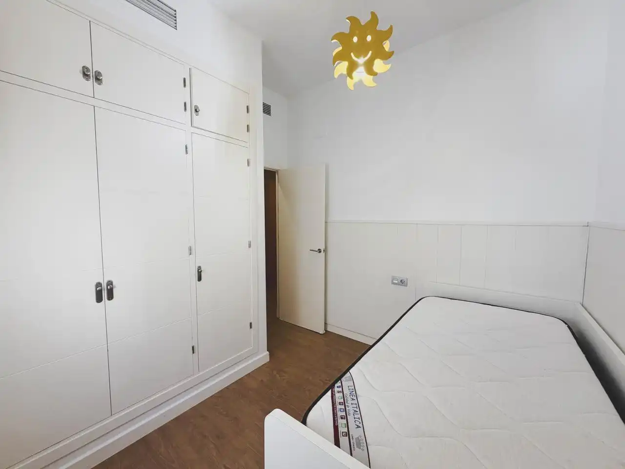 Habitación de Piso en venta en Cádiz con Aire acondicionado, Calefacción y Balcón