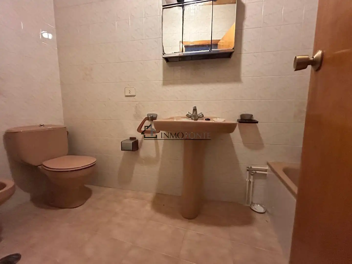 Bany de Casa o xalet en venda en Cerdedo amb Jardí privat