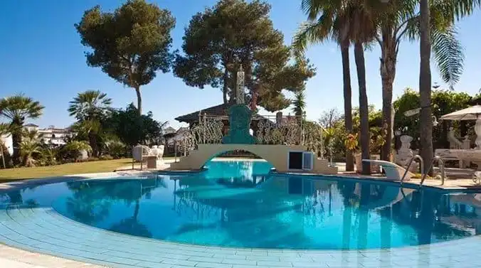 Chalet en venta en Nueva Andalucía, imagen 2