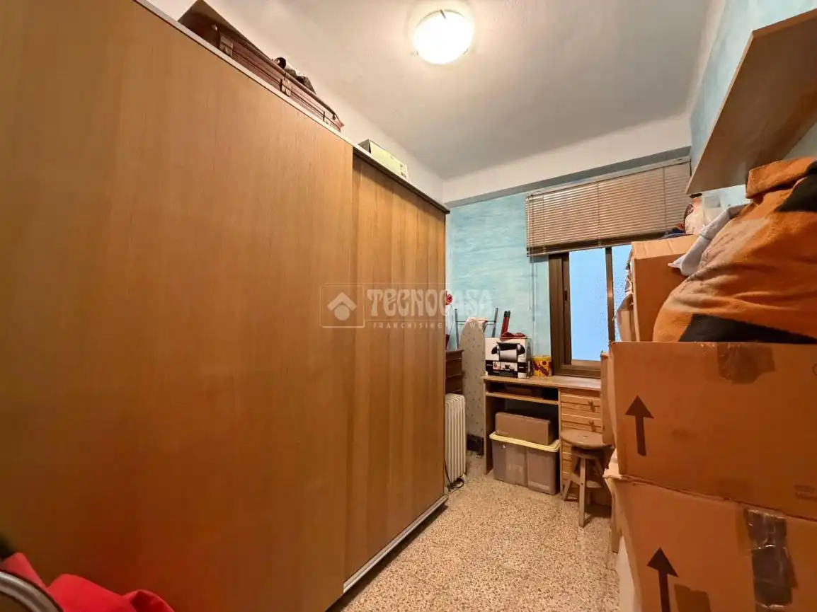 Habitación de Piso en venta en L'Hospitalet de Llobregat con Aire acondicionado, Calefacción y Balcón