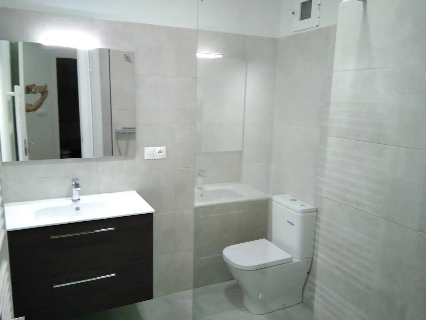 Badezimmer von Wohnung zum Verkauf in Vigo  mit Heizung