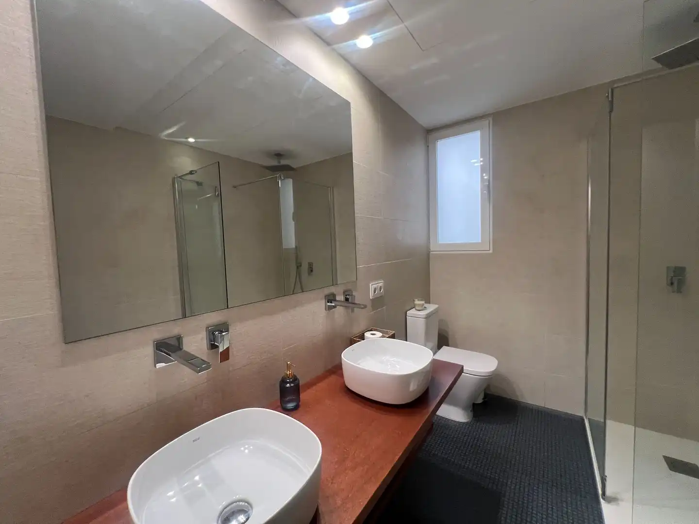 Baño de Piso en venta en Alicante / Alacant con Aire acondicionado y Calefacción