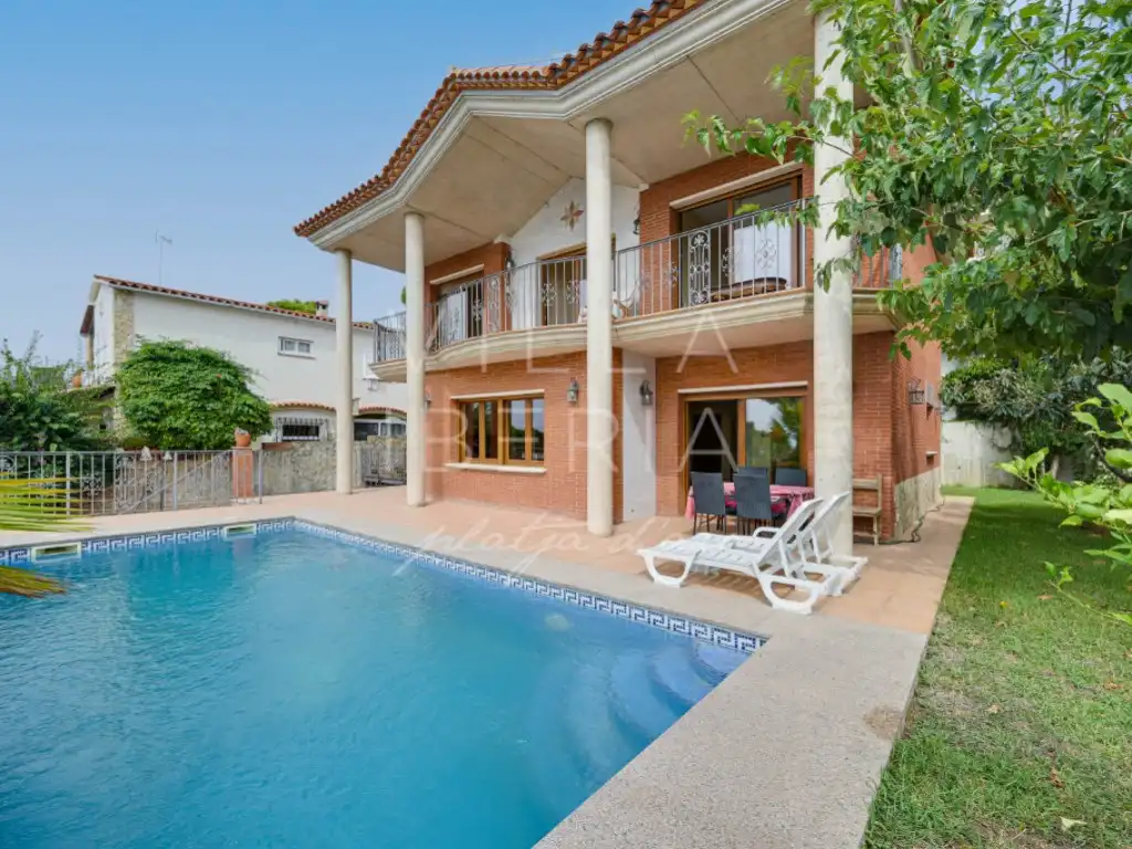 Casa amb piscina en venda a Calle Alzina 11, imagen 11
