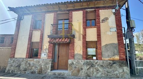 Foto 2 von Haus oder Chalet zum Verkauf in Calle Carretera, 35, Gradefes, León