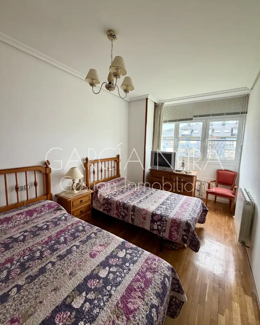 Habitación de Piso en venta en Navia con Calefacción, Parquet y Amueblado