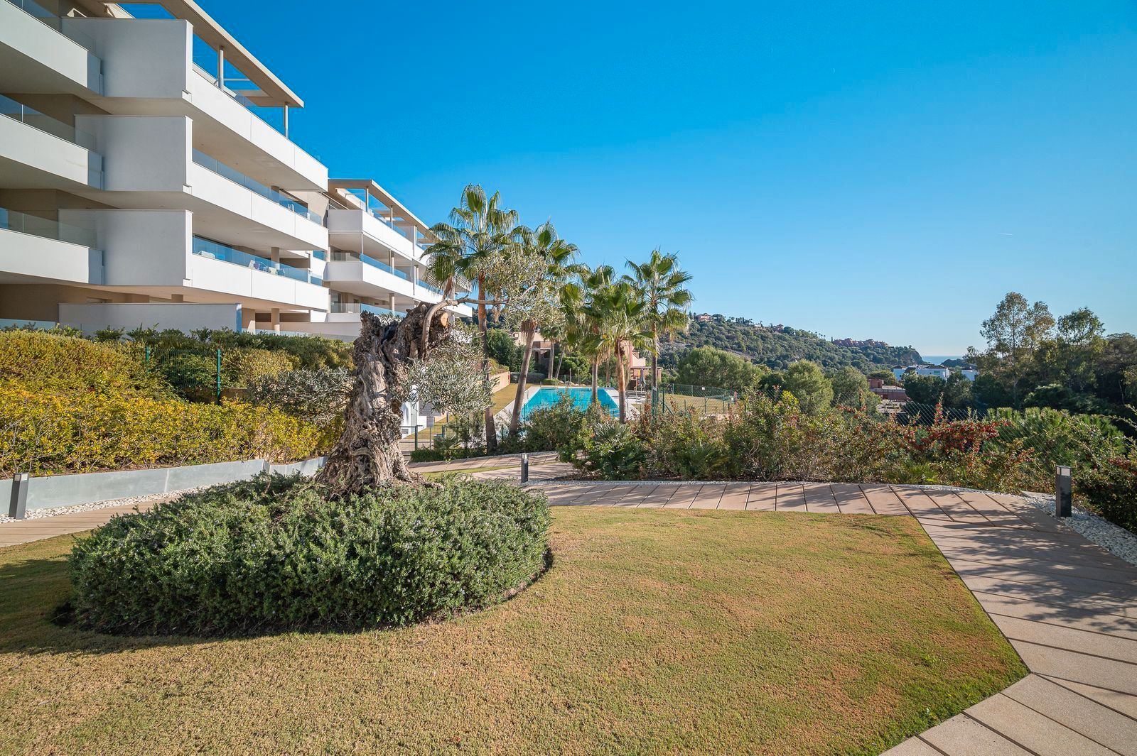 Garden of Duplex for sale in Benahavís  with Air Conditioner, Terrace and Storage room