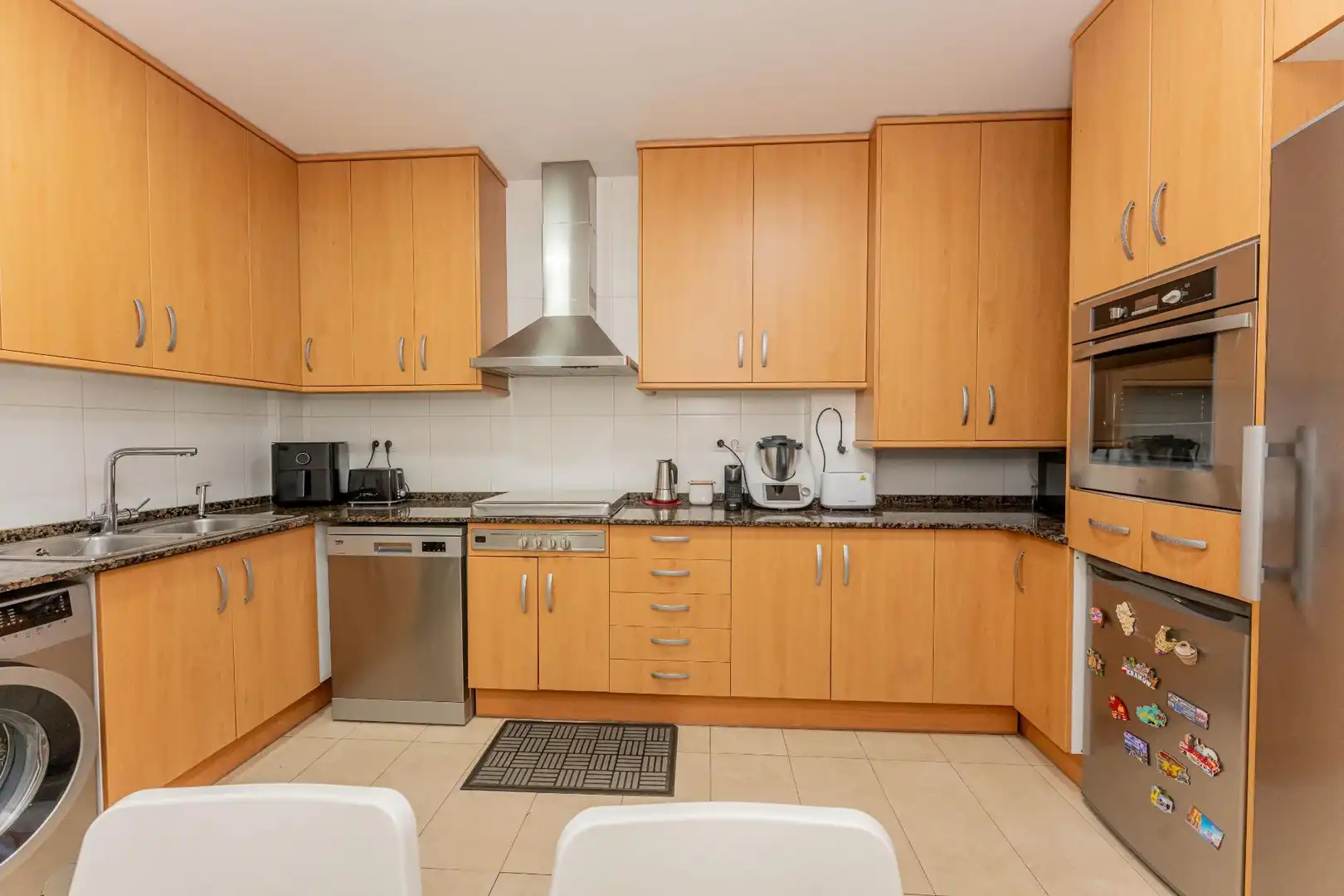 Cuina de Pis en venda en Viladecans amb Calefacció, Parquet i Terrassa