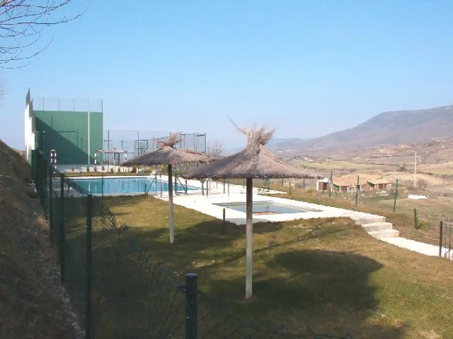 Piscina de Casa o chalet en venta en Isuerre con Parquet, Piscina y Piscina comunitaria