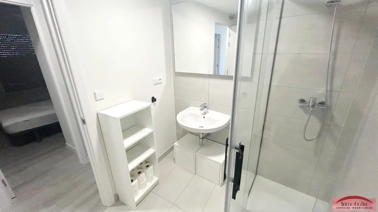 Bathroom of Flat for rent in Sevilla  with Air Conditioner, Terrace and Furnished