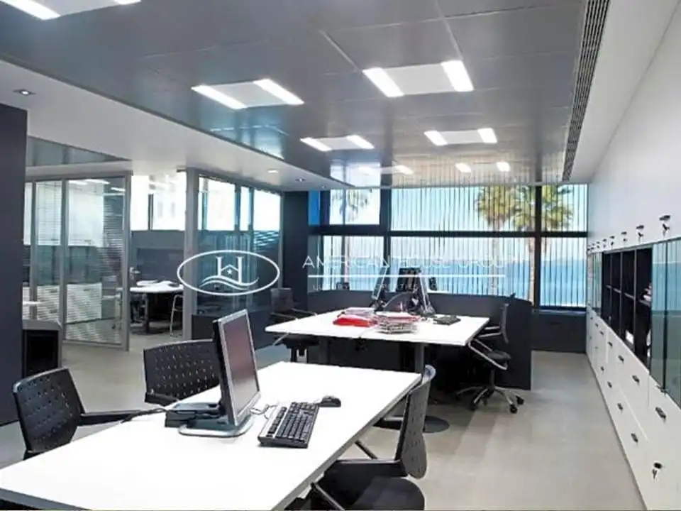 Business premises for sale in Puntales - Zona Franca