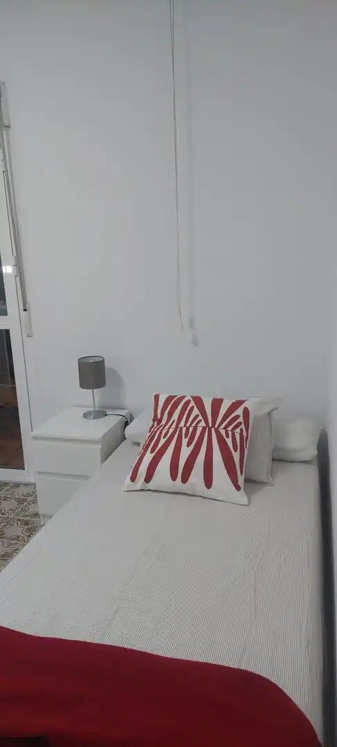 Wohnung zur Miete in Calle Castillo de Alcala de Guadaira, Bami - La Estrella