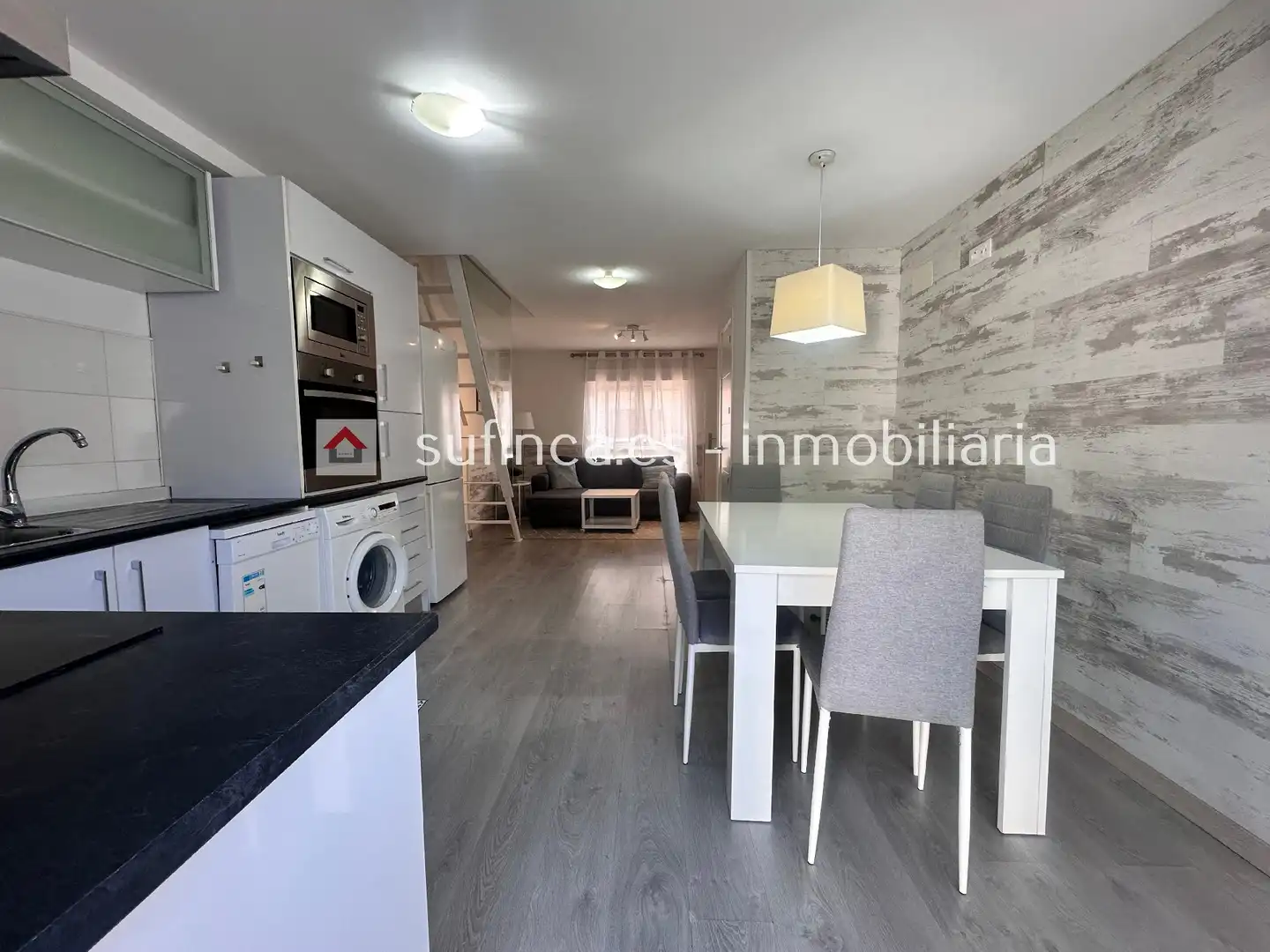 Chalet con jardín en alquiler en Centre - Zona Alta, imagen 5