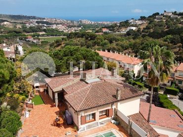 Maison avec balcon à vendre à Alella