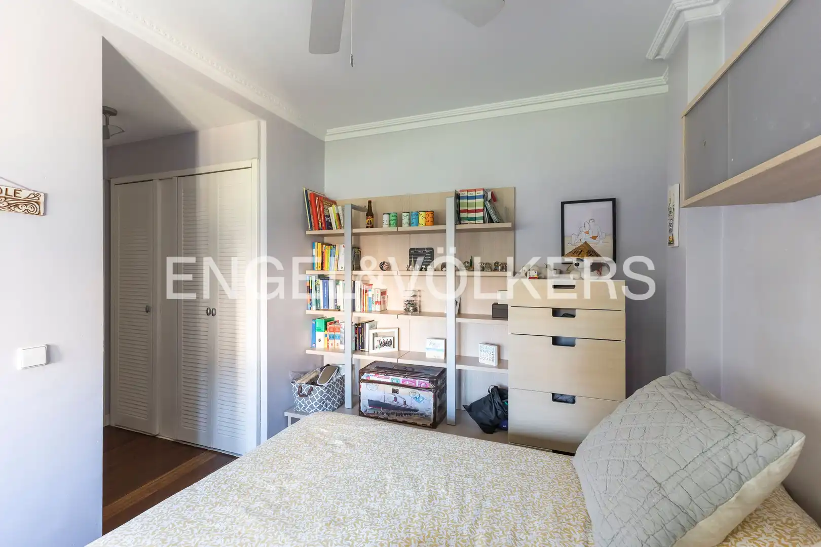 Habitación de Casa o chalet en venta en Madrid con Aire acondicionado, Calefacción y Jardín privado