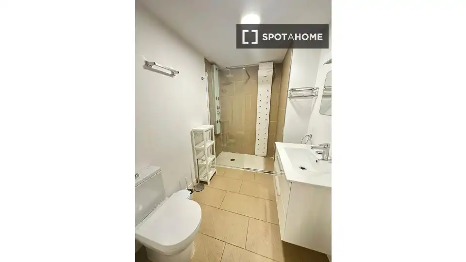 Room in Pamplona / Iruña, Navarra