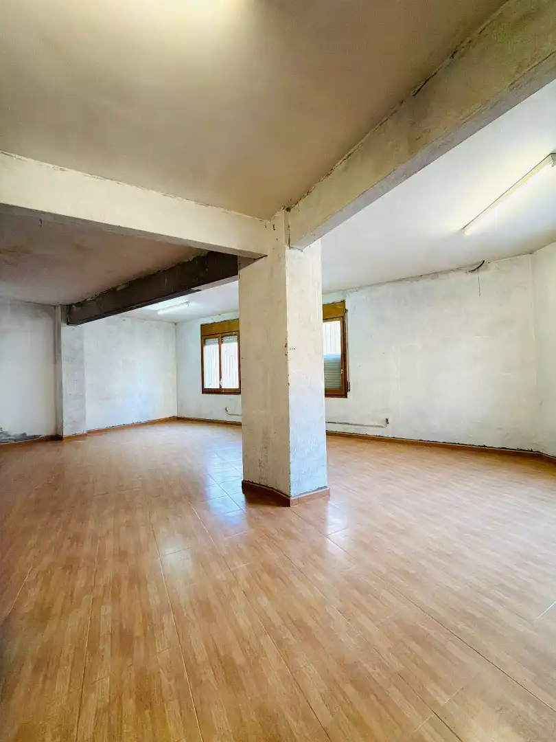 Locale commerciale in vendita a Carrer de Ramon Llull 46, imagen 2