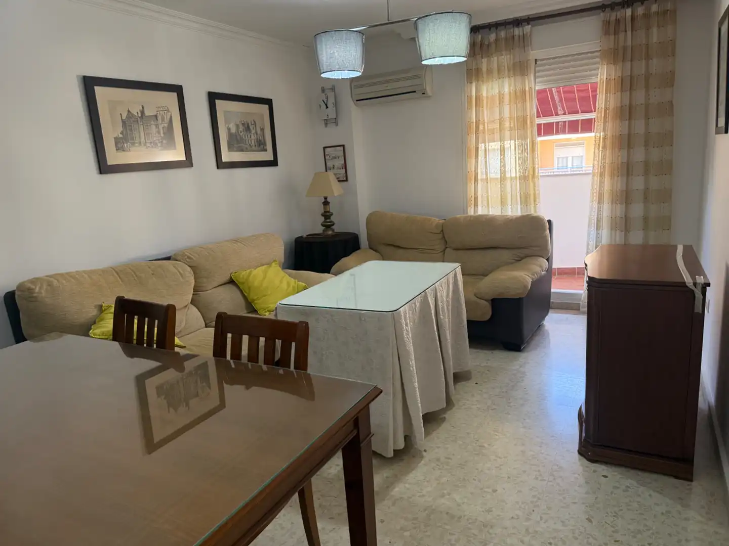 Sala de estar de Apartamento en venta en Badajoz con Aire acondicionado, Lavadora y Microondas