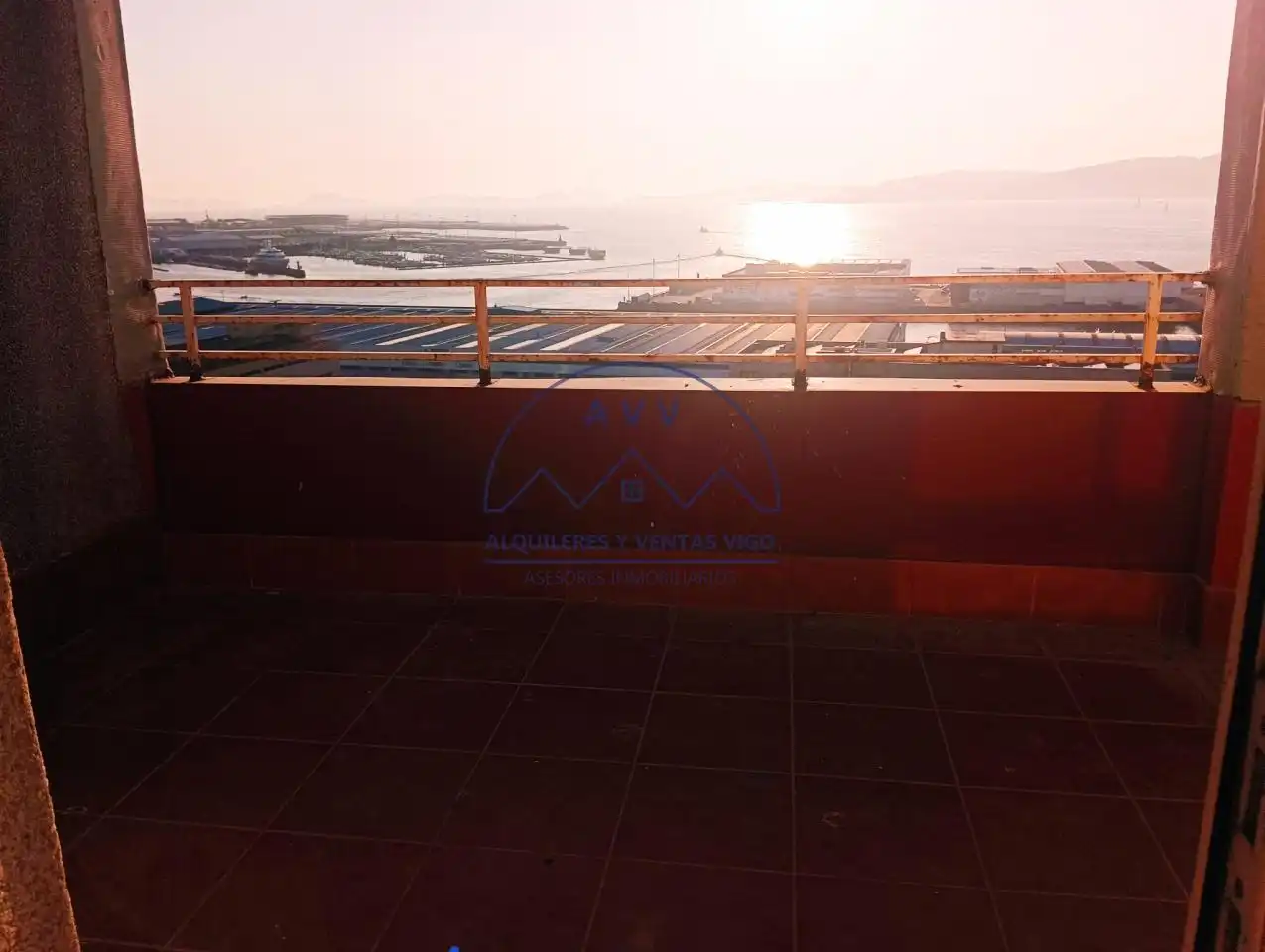Flat for rent in Torrecedeira, Berbés - Peritos