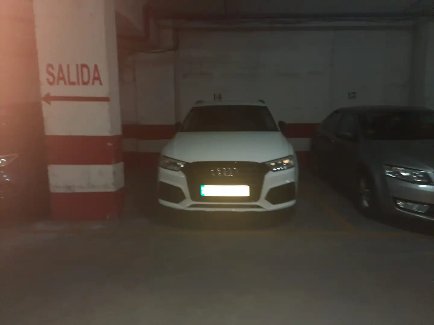 Parkplatz von Wohnung zur Miete in Badajoz mit Klimaanlage und Heizung