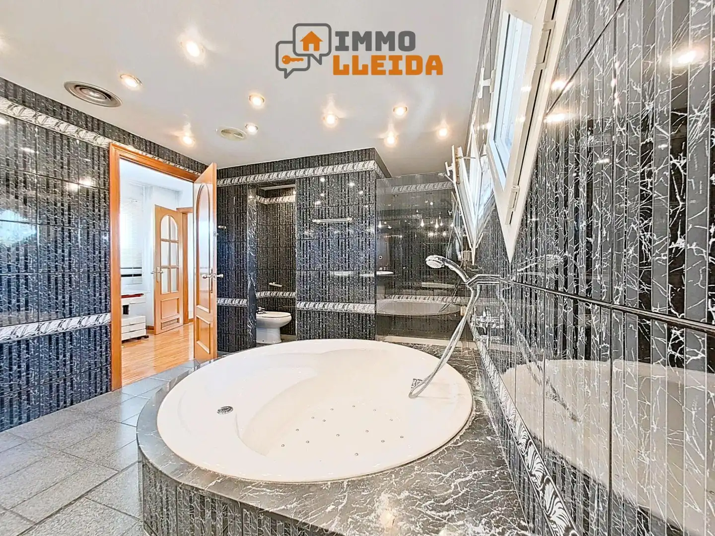 Chalet con piscina en venta en Calle RIU 23, imagen 20