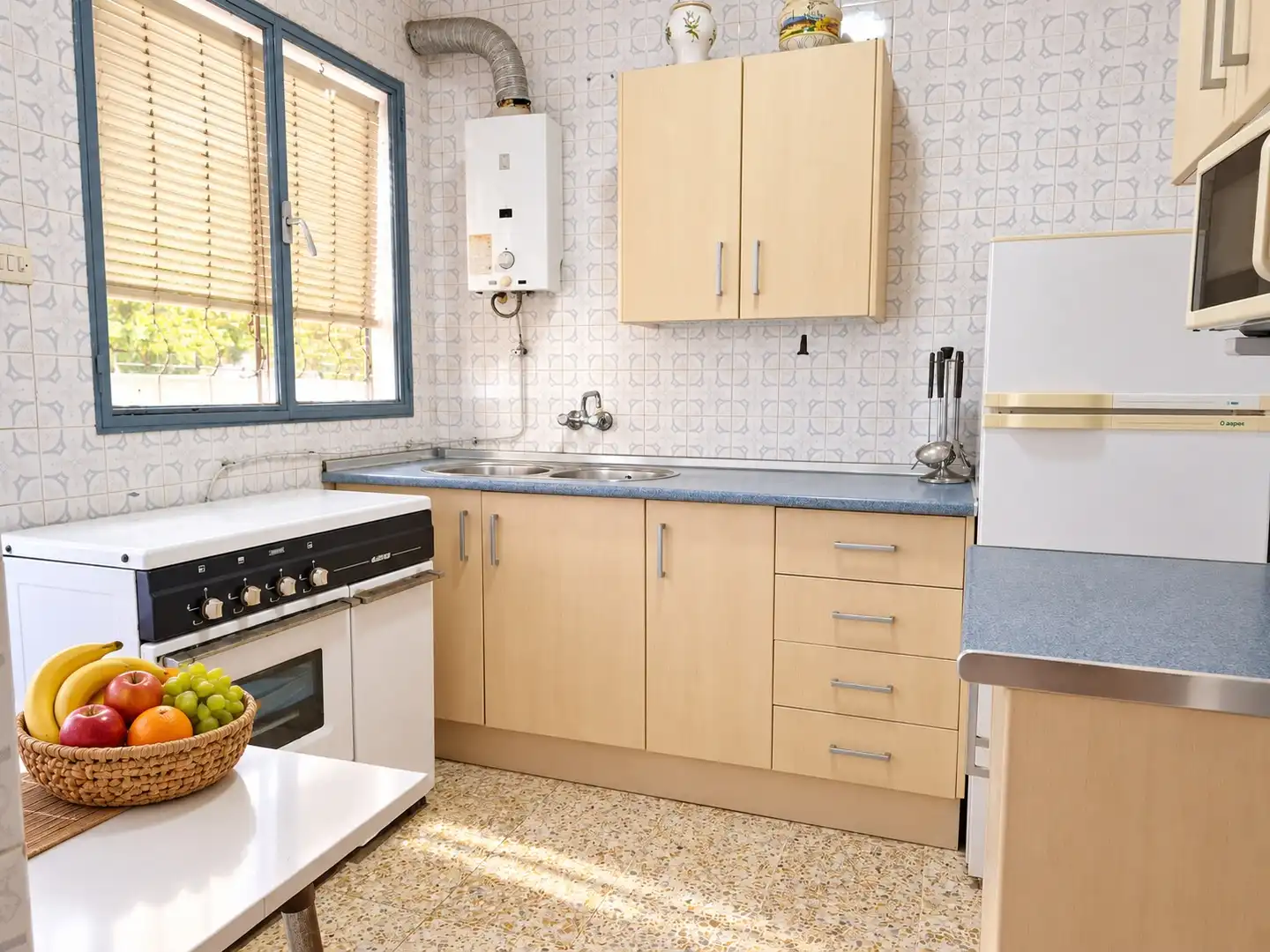 Cocina de Piso en venta en Torrenueva Costa, Granada