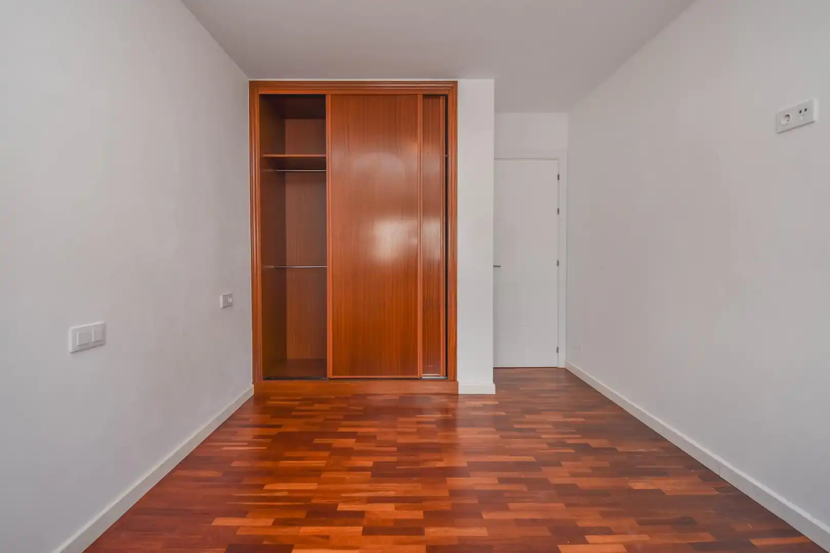Dormitori de Àtic de lloguer en Cambre  amb Calefacció, Parquet i Terrassa