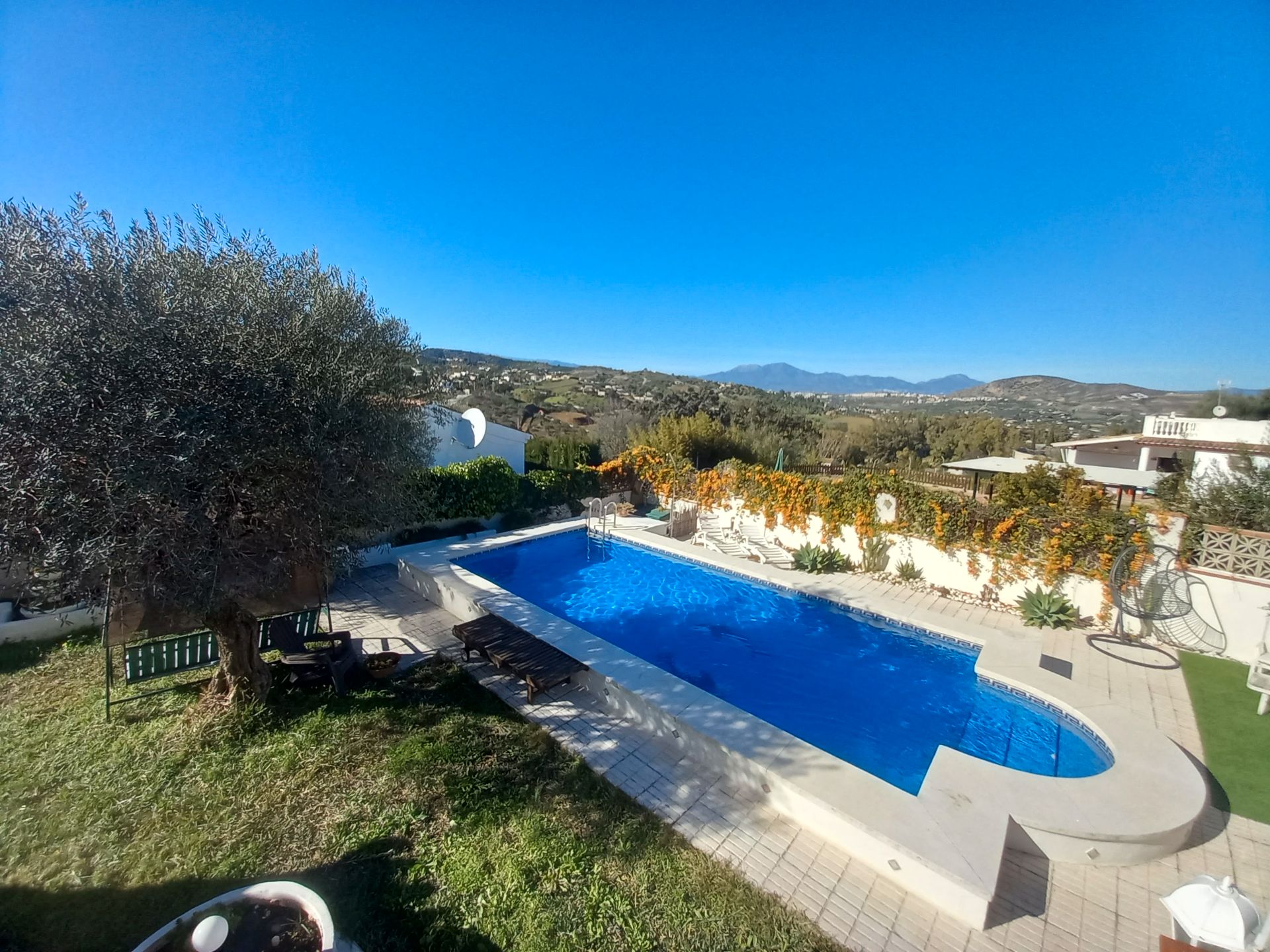 Swimming pool of House or chalet for sale in Alhaurín El Grande  with Air Conditioner, Heating and Private garden