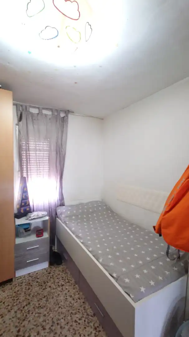 Habitación de Piso en venta en Sevilla con Aire acondicionado y Amueblado