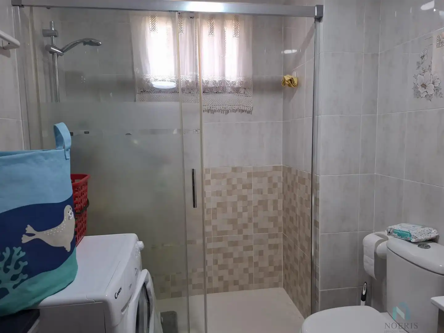 Bathroom of Apartments for sale in Sueca  with Air Conditioner, Terrace and Furnished