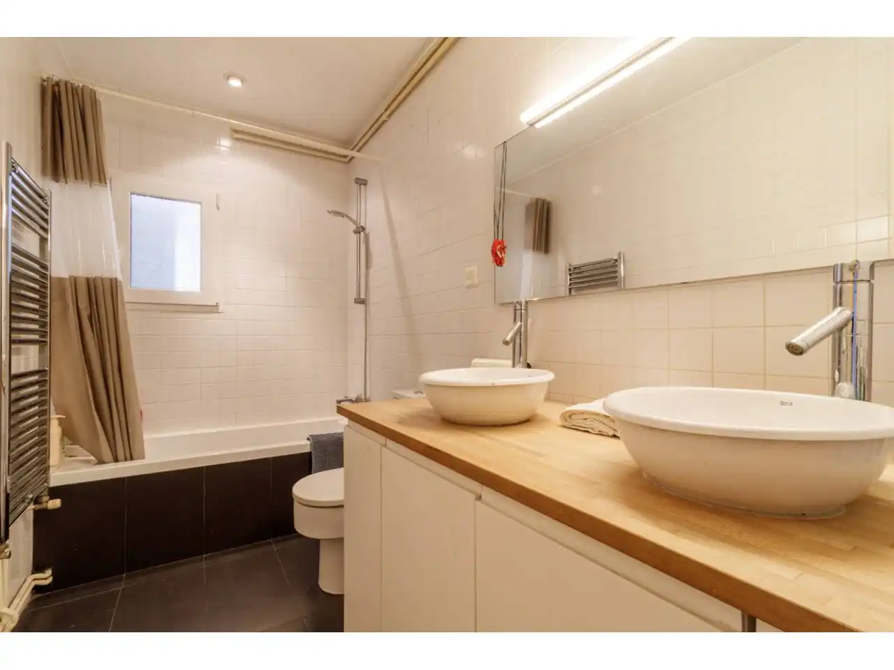 Bathroom of Attic for sale in Castelldefels  with Air Conditioner, Heating and Parquet flooring