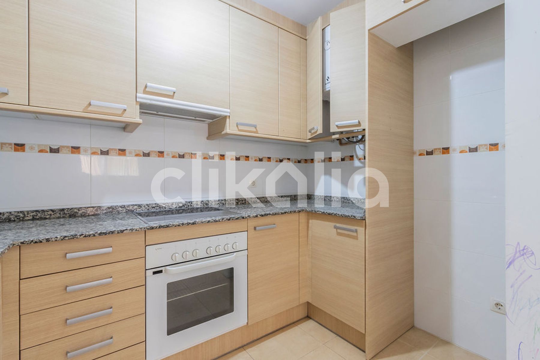 Kitchen of Flat for sale in Rosselló  with Heating and Storage room