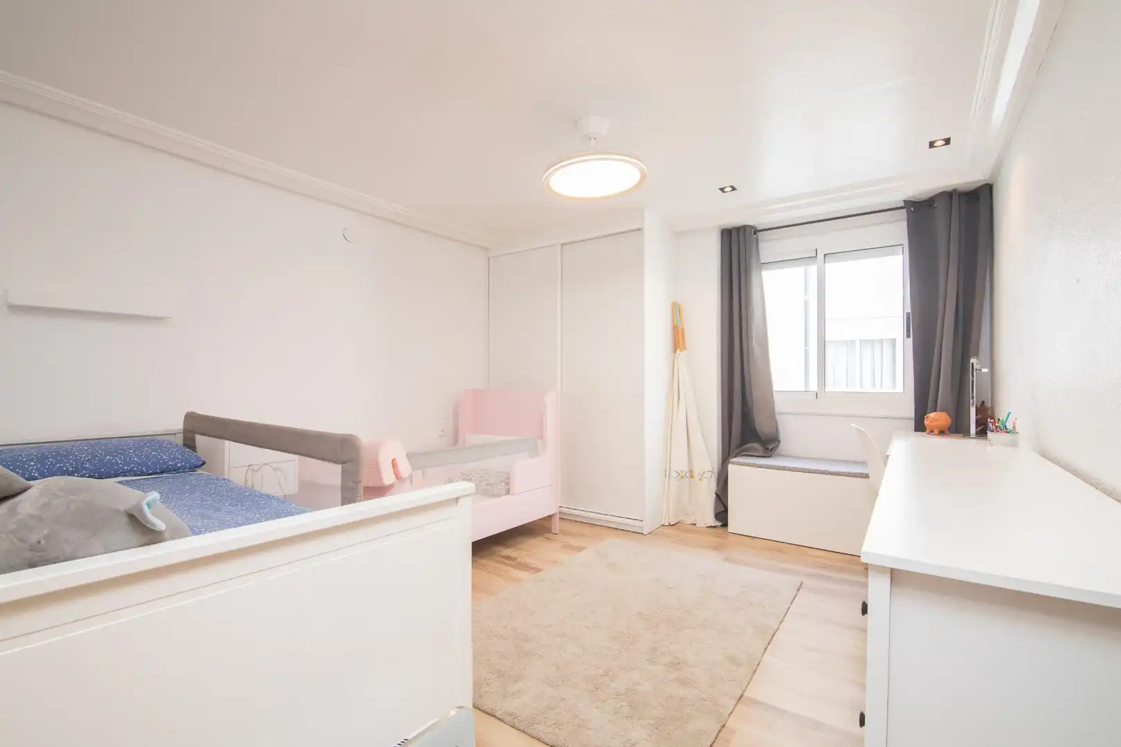 Habitación de Piso en venta en Elche / Elx con Aire acondicionado y Balcón
