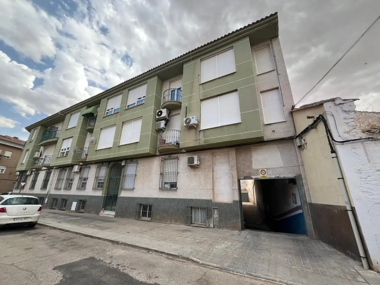 Vista exterior de Garaje en venta en Manzanares