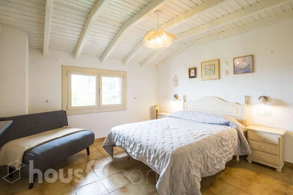 Dormitori de Casa o xalet en venda en Mediona amb Aire condicionat, Calefacció i Jardí privat