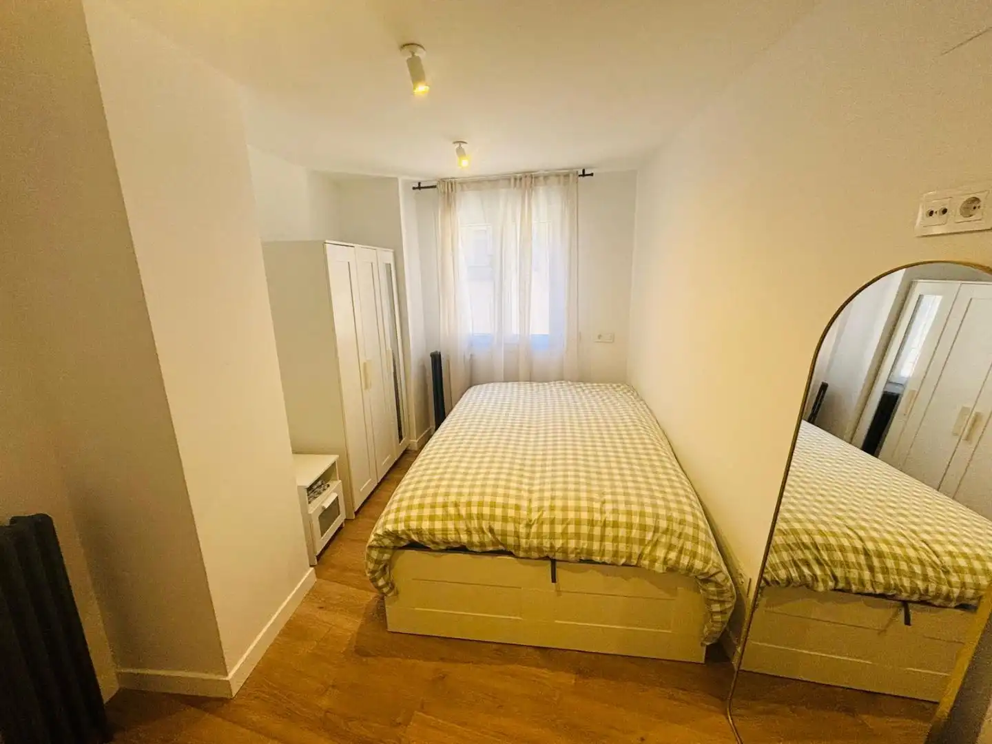 Habitación de Piso en venta en Segovia con Aire acondicionado, Calefacción y Jardín privado