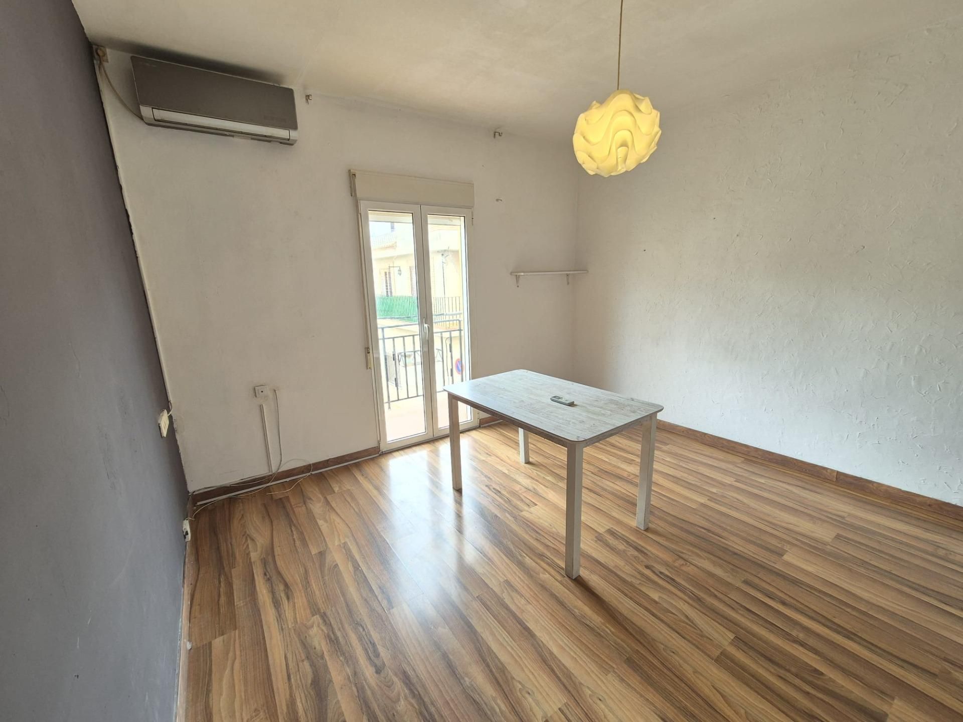 Menjador de Pis en venda en Emperador amb Aire condicionat, Parquet i Balcó
