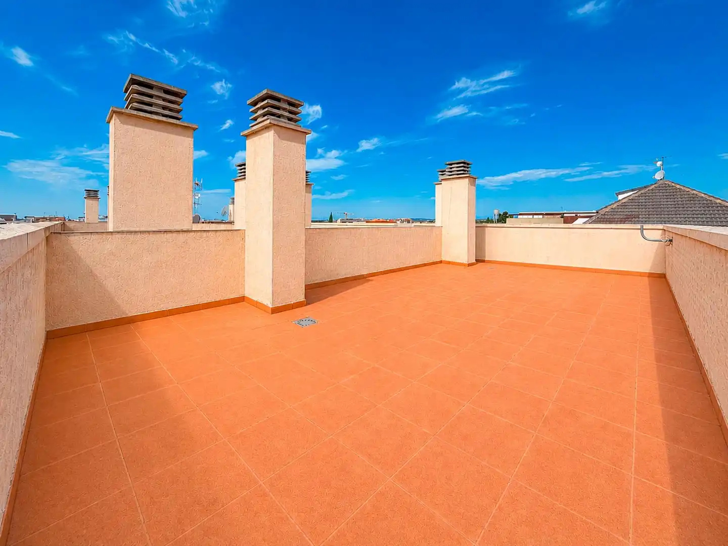 Terrasse von Dachboden zum Verkauf in Museros mit Klimaanlage, Terrasse und Abstellraum