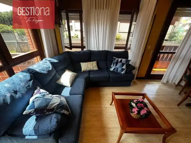 Sala de estar de Dúplex en venta en Noja con Calefacción, Jardín privado y Terraza